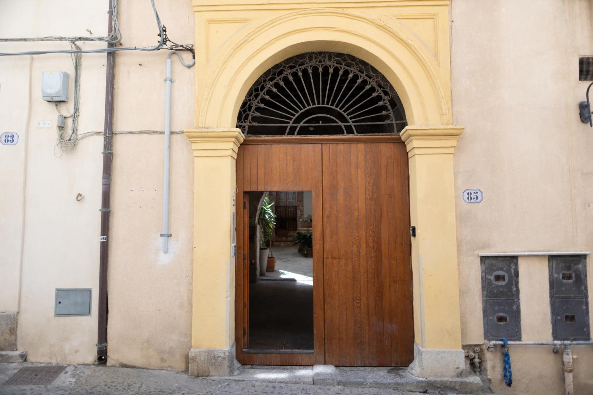 Cortile Gioeni Apartment Cefalù Eksteriør bilde